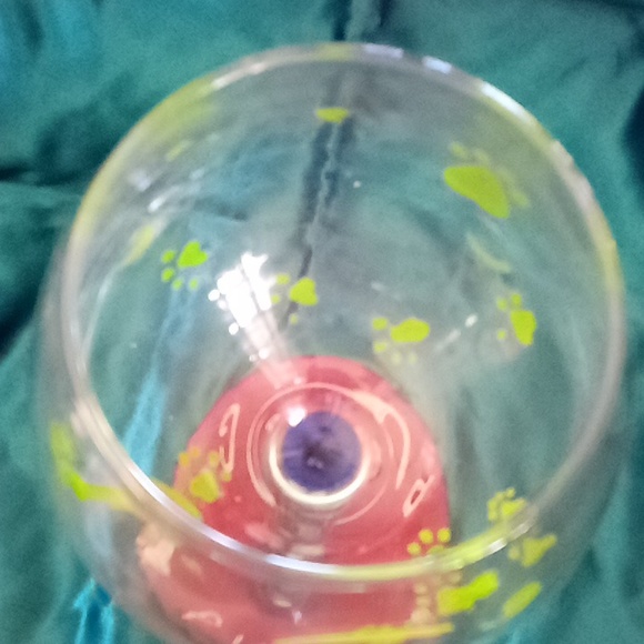 Very unusual wine glass from a pug lover I am guessing - Picture 5 of 5